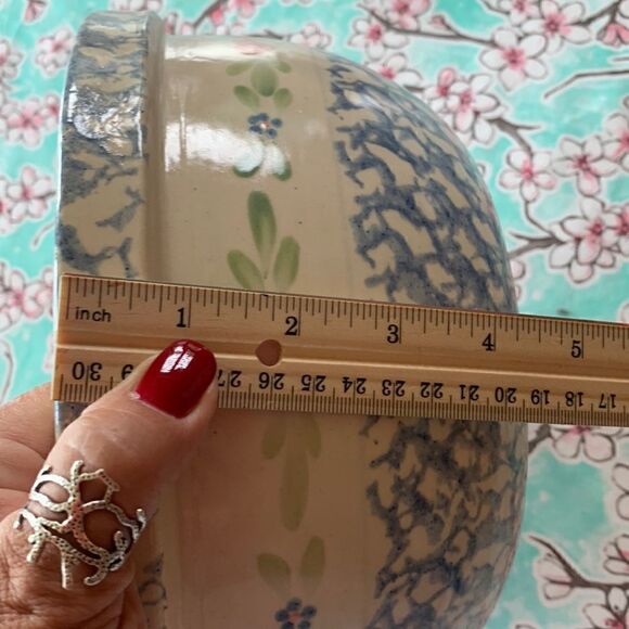Blue Spongeware Large Mixing Bowl Pottery Floral Stencil - Picture 6 of 9